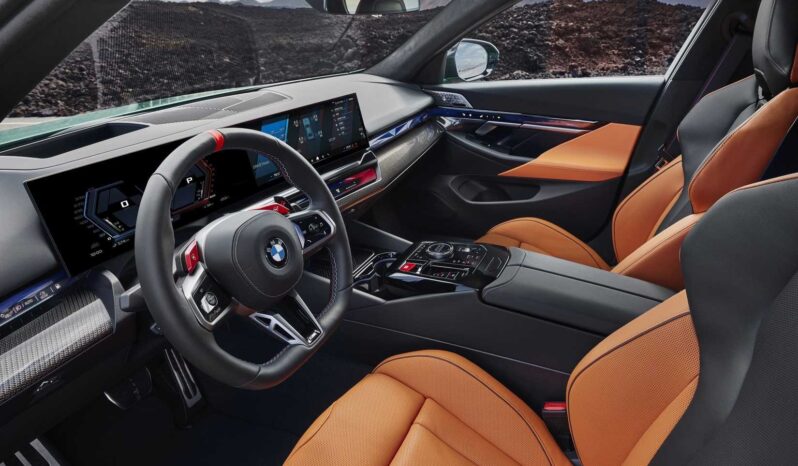 
								2025 BMW M5 full									