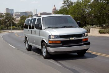 2025 Chevrolet Express 3500 Passenger