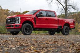 
										2025 Ford F250 Super Duty Crew Cab full									